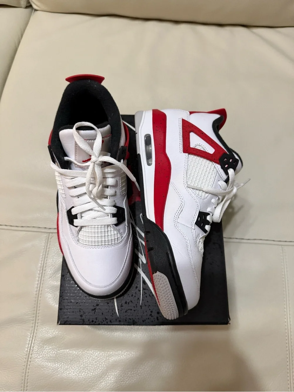 Air Jordan 4 Retro (GS) 408452 161 Size 7Y